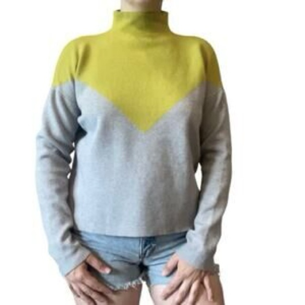 Cynthia Rowley gray and chartreuse colorblock turtleneck sweater women’s large